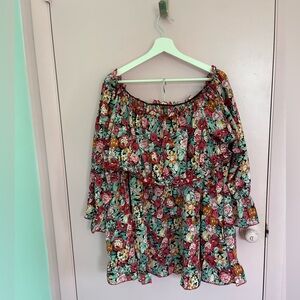 Plus size floral skirt set